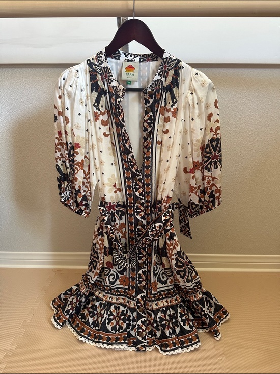 FARM Rio Dresses & Skirts - FARM Rio White Dress with Black and Brown Floral Trim